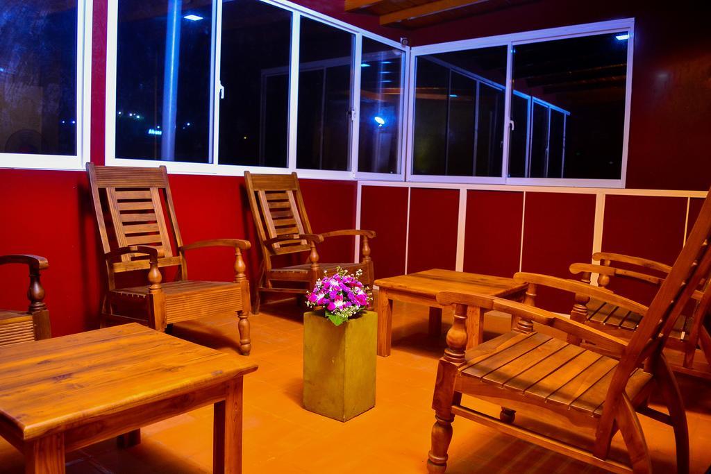 City Breeze By Amaranta Colombo Exterior photo