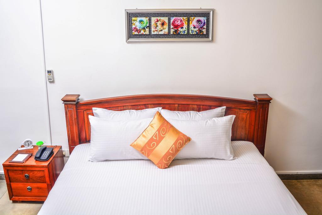 City Breeze By Amaranta Colombo Exterior photo